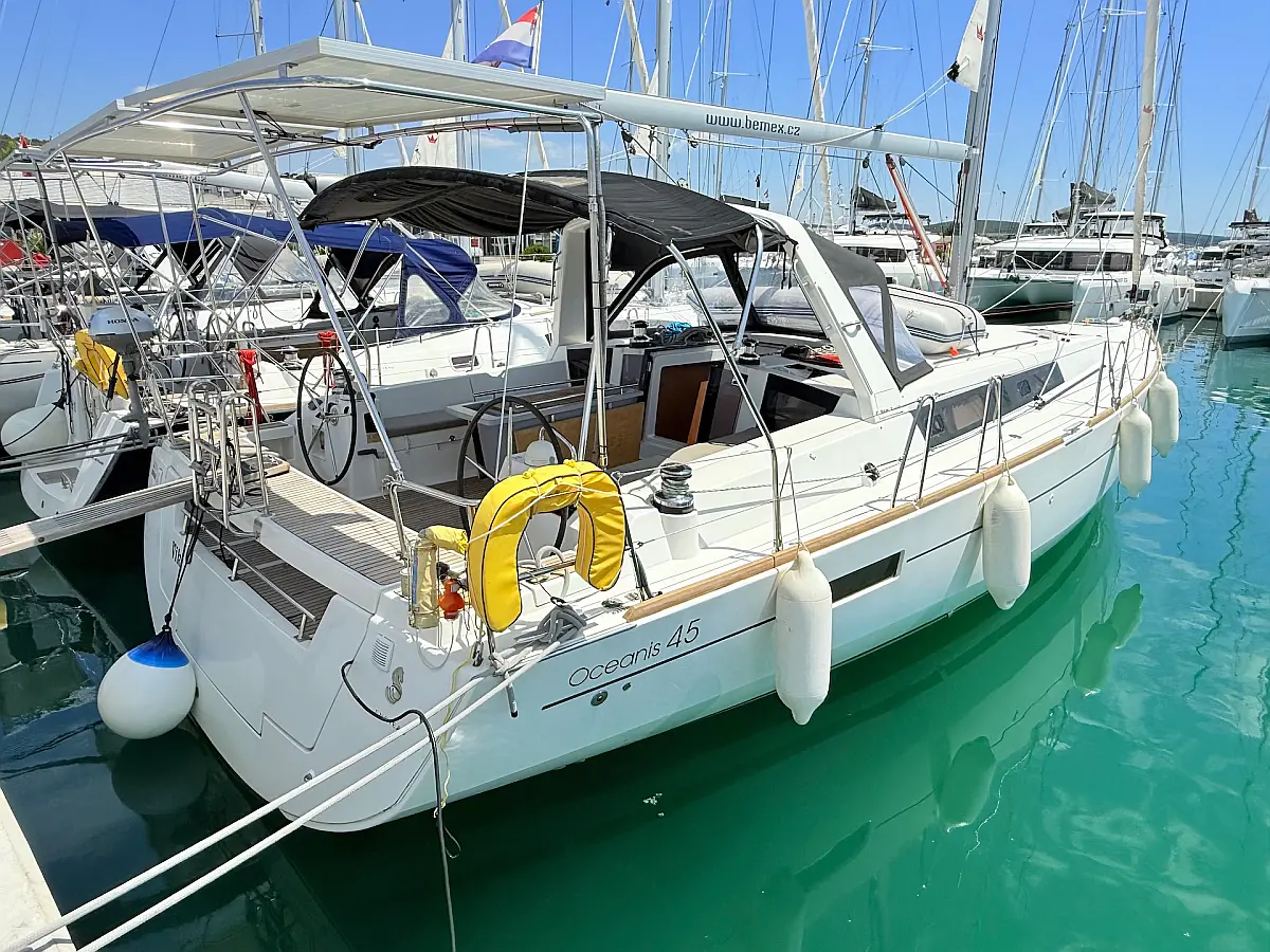 Oceanis 45